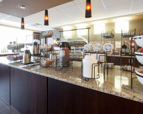 Comfort Inn Oak Ridge image 16