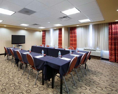 Comfort Inn Oak Ridge image 23