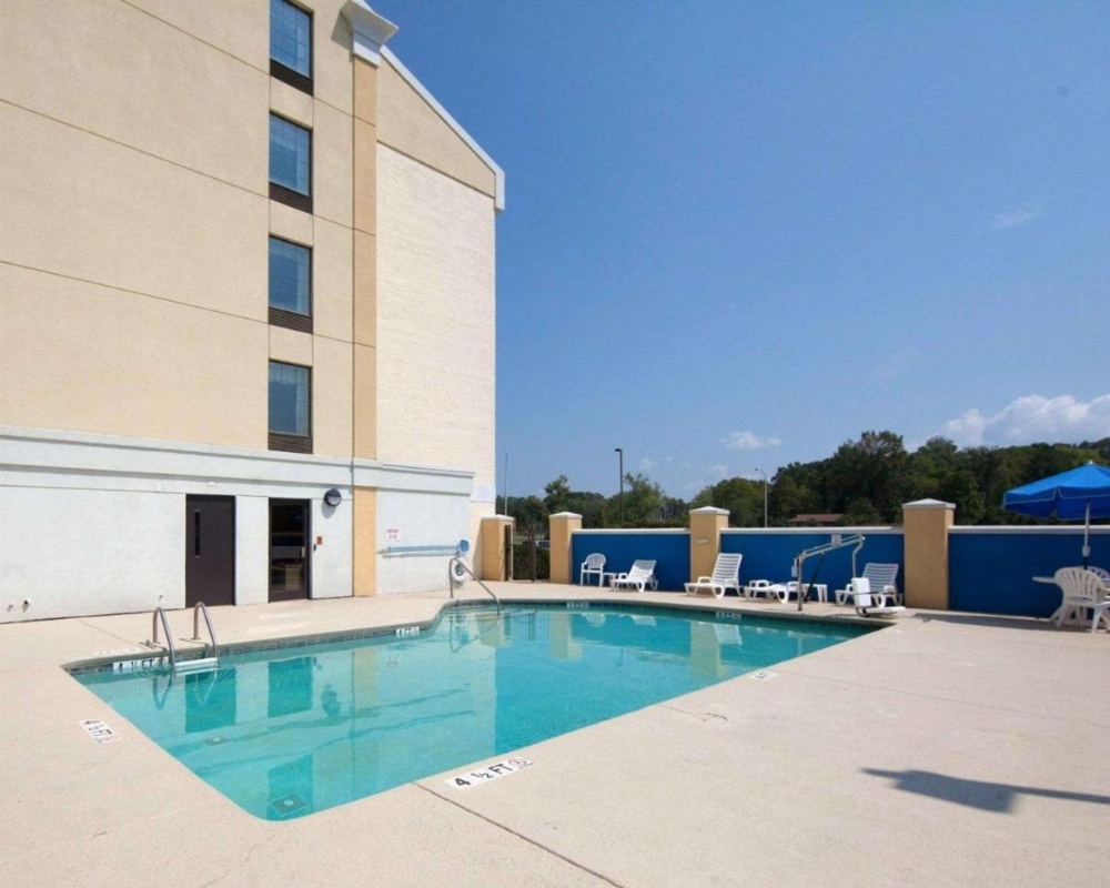 Comfort Inn Oak Ridge Image 29