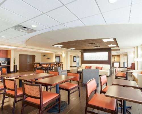 Comfort Inn Oak Ridge image 4